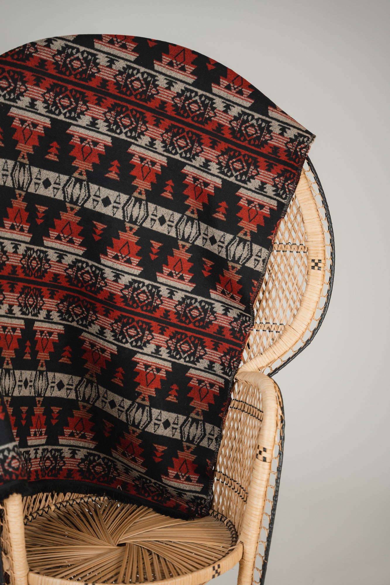 Boho blanket - black and red