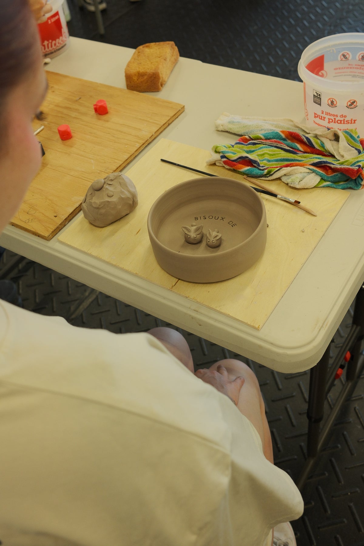 Atelier de décoration de bol chez Betes Gourmandes