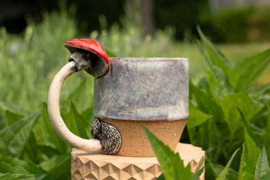 Mug with mushroom handle 15oz